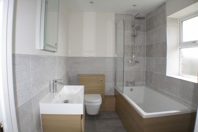  Image of 5 bedroom Detached house for sale in Oatlands Road Shinfield Reading RG2 at Oatlands Road Shinfield Reading, RG2 9DN