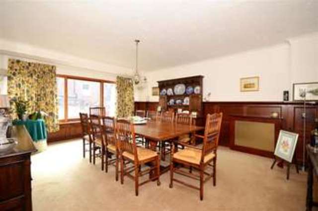  Image of 4 bedroom Detached house for sale in Old Road Wateringbury Maidstone ME18 at Wateringbury Maidstone Maidstone, ME18 5PL