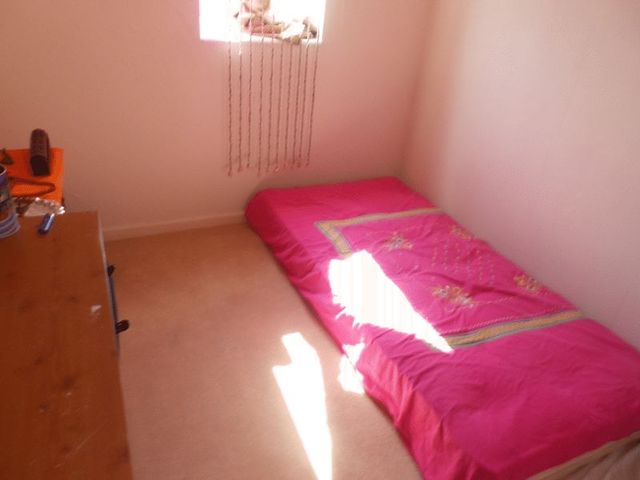  Image of 3 bedroom Semi-Detached house to rent in Oldacre Road Oldbury B68 at Oldacre Road  Oldbury, B68 0RN