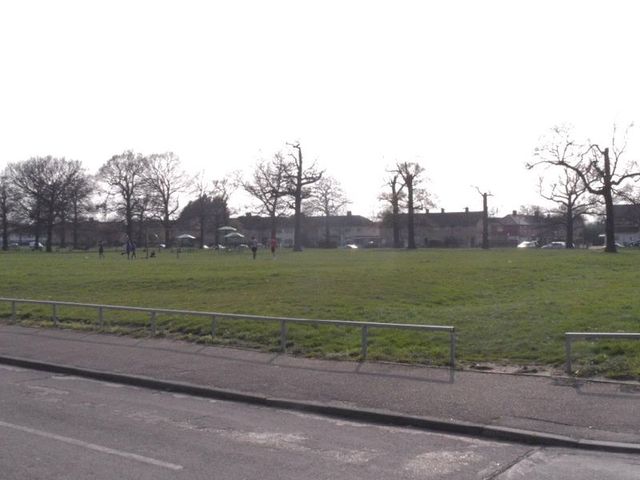  Image of 1 bedroom Flat for sale in Arisdale Avenue South Ockendon RM15 at Arisdale Avenue  South Ockendon, RM15 5BD