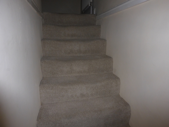  Image of 1 bedroom Detached house to rent in Halifax Road Batley WF17 at Halifax Road  Dewsbury, WF17 7RB