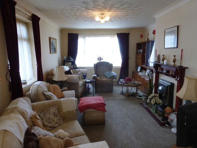  Image of 2 bedroom Detached house for sale in Moyes Road Lowestoft NR32 at Moyes Road Oulton Broad Lowestoft, NR32 3NY