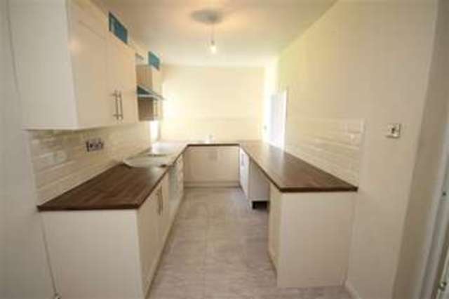  Image of 2 bedroom Flat to rent in Overnhill Road Downend Bristol BS16 at Overnhurst Court Overnhill Road Bristol, BS16 5DR