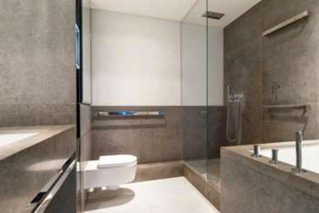  Image of 1 bedroom Flat for sale in Pan Peninsula Square London E14 at Canary Wharf, E14 9HL