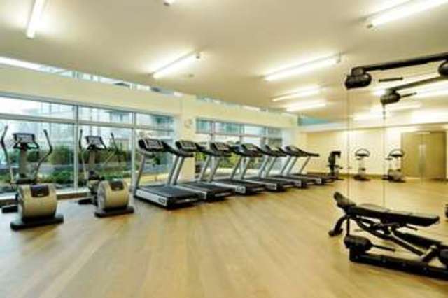  Image of 1 bedroom Flat for sale in Pan Peninsula Square London E14 at Canary Wharf, E14 9HL