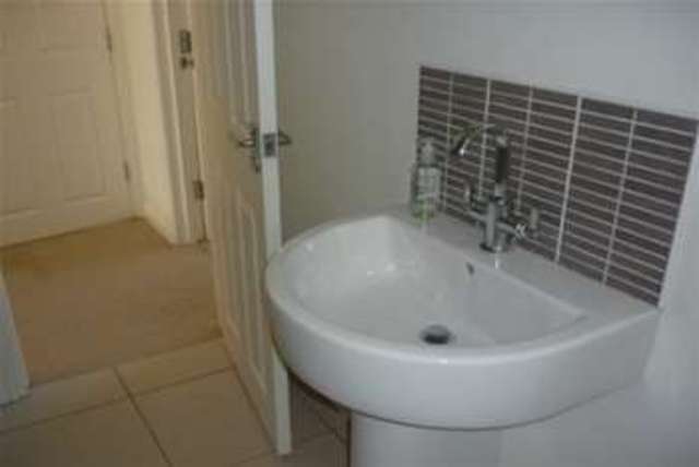  Image of 1 bedroom Flat to rent in Park Road Ramsgate CT11 at Ramsgate, CT11 9TL