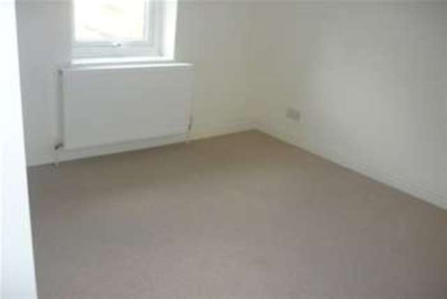  Image of 1 bedroom Flat to rent in Park Road Ramsgate CT11 at Ramsgate, CT11 9TL