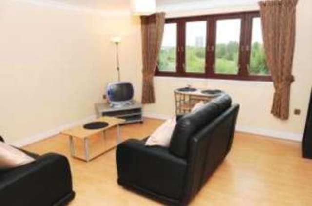  Image of 2 bedroom Flat for sale in Parsonage Square Glasgow G4 at Collegelands Glasgow Glasgow, G4 0TA