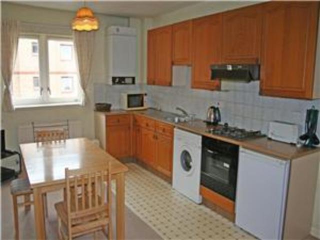  Image of 2 bedroom Flat to rent in Piershill Terrace Edinburgh EH8 at Meadowbank Edinburgh Edinburgh, EH8 7EU