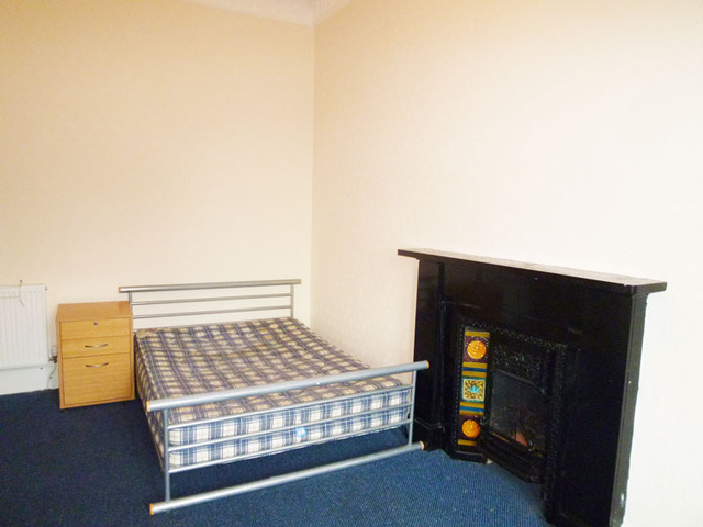  Image of 4 bedroom Flat to rent in Polwarth Gardens Edinburgh EH11 at Polwarth Edinburgh Edinburgh, EH11 1LW