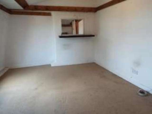  Image of 1 bedroom Flat for sale in Kingston Crescent Portsmouth PO2 at Portsmouth Hampshire North End, PO2 8AA