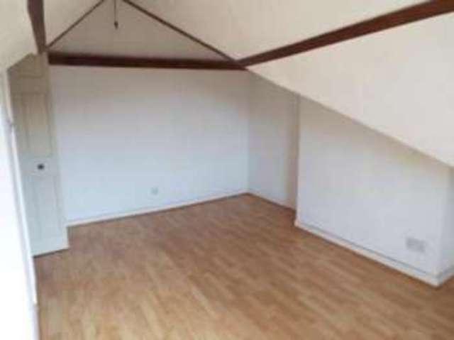  Image of 1 bedroom Flat for sale in Kingston Crescent Portsmouth PO2 at Portsmouth Hampshire North End, PO2 8AA
