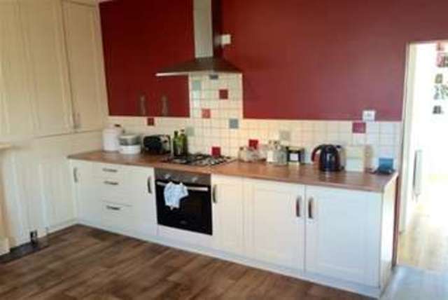  Image of 3 bedroom Terraced house to rent in Princes Road Torquay TQ1 at Torquay, TQ1 1PA
