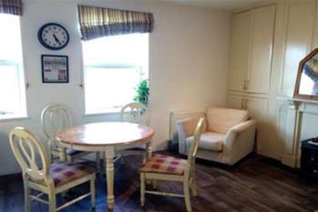  Image of 3 bedroom Terraced house to rent in Princes Road Torquay TQ1 at Torquay, TQ1 1PA