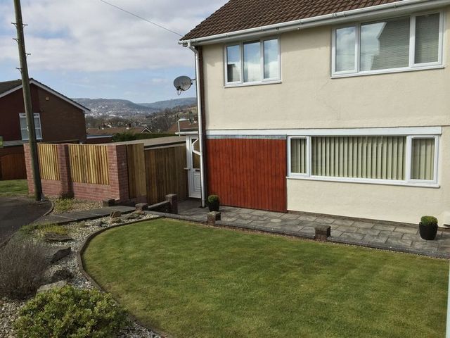  Image of 3 bedroom Semi-Detached house for sale in Princes Walk New Inn Pontypool NP4 at Princes Walk New Inn PONTYPOOL, NP4 0PF