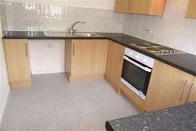  Image of 2 bedroom Flat to rent in Roots Hall Drive Southend-on-Sea SS2 at Southend-on-Sea, SS2 6HL