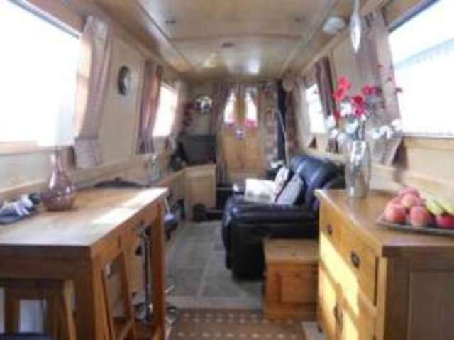  Image of 1 bedroom Detached house for sale in Barkers Lane Bedford MK41 at Barkers Lane Bedford Goldington, MK41 9DJ