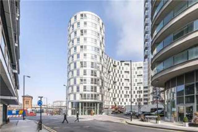  Image of 2 bedroom Flat for sale in Fairmont Avenue London E14 at London  Blackwall, E14 9PA