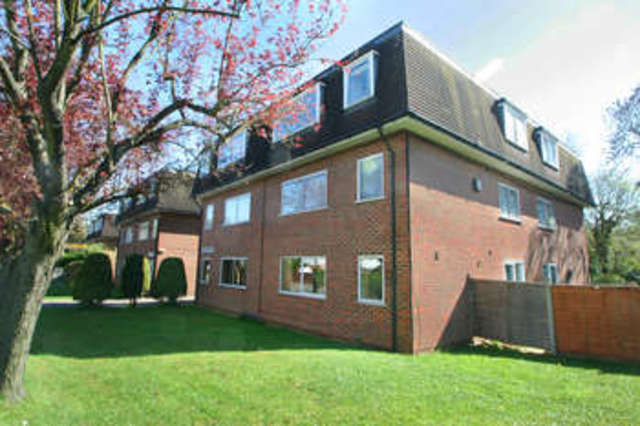  Image of 1 bedroom Flat for sale in Foxley Hill Road Purley CR8 at Purley Surrey, CR8 2HD