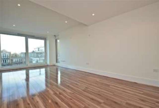  Image of 2 bedroom Apartment to rent in Brewhouse Lane London SW15 at Putney, SW15 2JQ