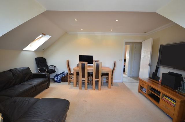  Image of 2 bedroom Flat for sale in Queens Park West Drive Bournemouth BH8 at Queens Park West Drive  Bournemouth, BH8 9BY