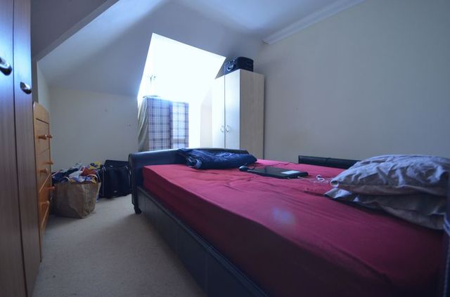  Image of 2 bedroom Flat for sale in Queens Park West Drive Bournemouth BH8 at Queens Park West Drive  Bournemouth, BH8 9BY