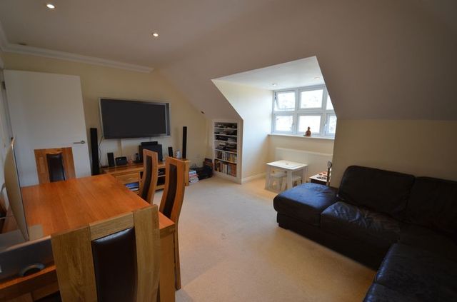  Image of 2 bedroom Flat for sale in Queens Park West Drive Bournemouth BH8 at Queens Park West Drive  Bournemouth, BH8 9BY
