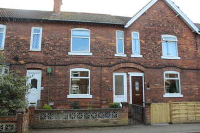  Image of 3 bedroom Terraced house for sale in Recreation Road Selby YO8 at Selby Barlby, YO8 5AL