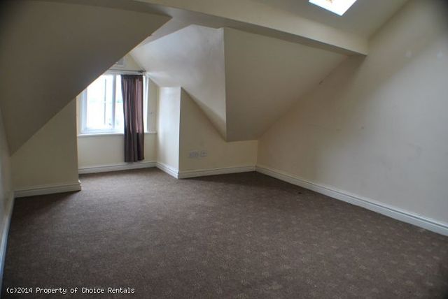  Image of 2 bedroom Flat to rent in Red Bank Road Blackpool FY2 at Red Bank Rd  Blackpool, FY2 9HX