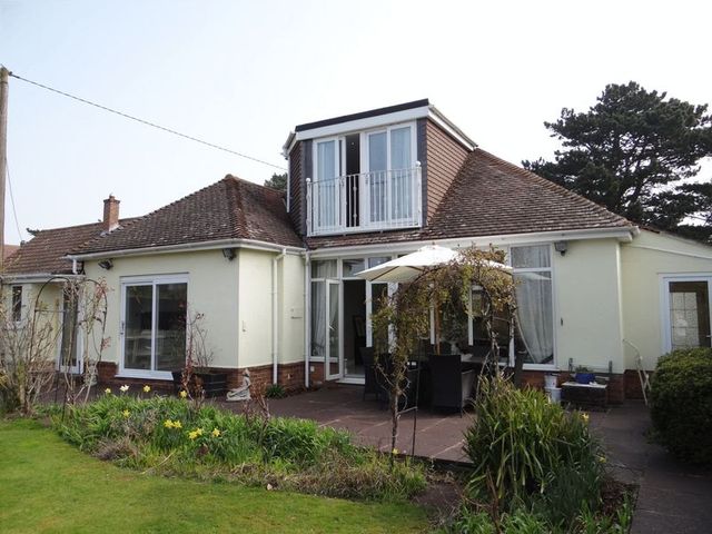  Image of 4 bedroom Detached house for sale in Ringstead Road Heacham King