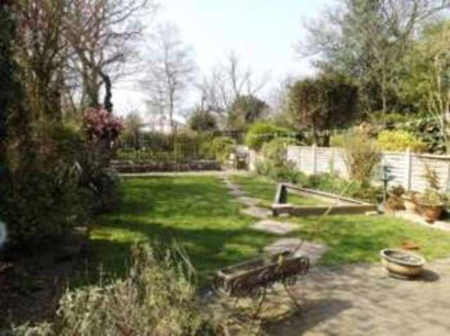  Image of 3 bedroom Semi-Detached house for sale in Pettits Lane Gidea Park Romford RM1 at Romford  Romford, RM1 4HH