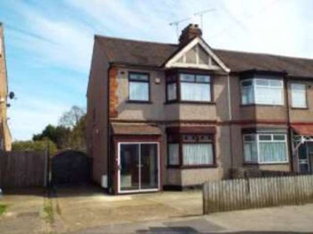  Image of 3 bedroom End of Terrace for sale in Dagenham Road Rush Green Romford RM7 at Romford Rush Green Rush Green, RM7 0DD