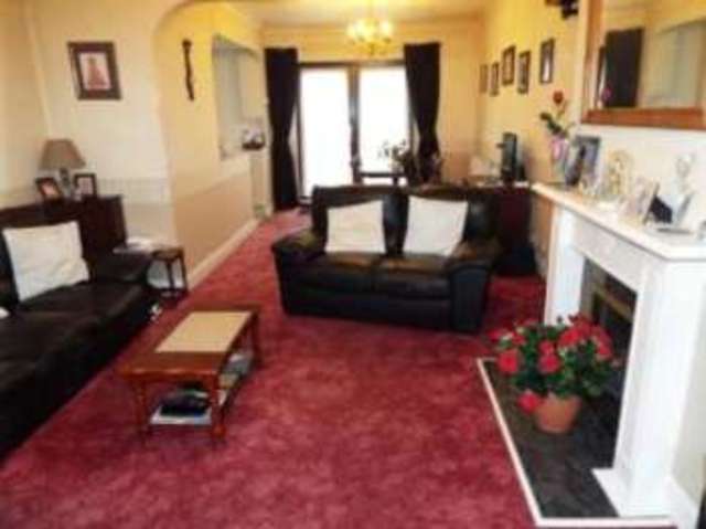  Image of 3 bedroom End of Terrace for sale in Dagenham Road Rush Green Romford RM7 at Romford Rush Green Rush Green, RM7 0DD