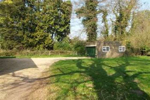  Image of 5 bedroom Detached house to rent in Great Bridge Road Romsey SO51 at Romsey, SO51 0HB