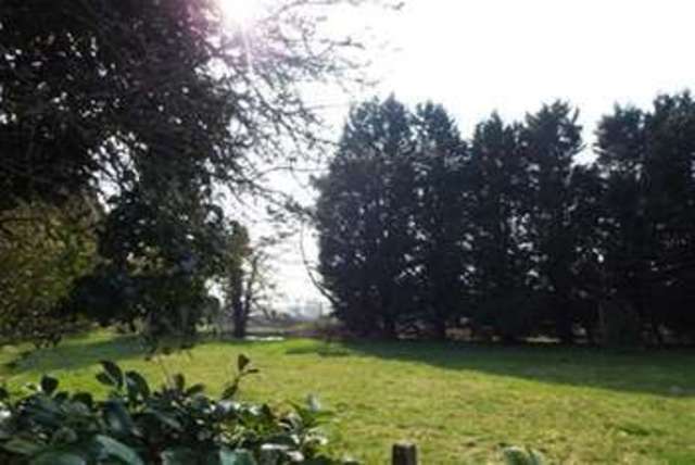  Image of 5 bedroom Detached house to rent in Great Bridge Road Romsey SO51 at Romsey, SO51 0HB