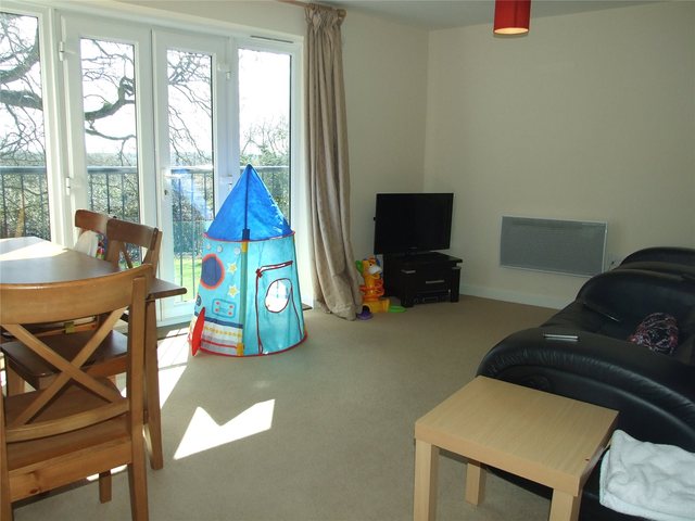  Image of 2 bedroom Maisonette to rent in Rossby Shinfield Reading RG2 at Shinfield Reading Shinfield, RG2 9FS