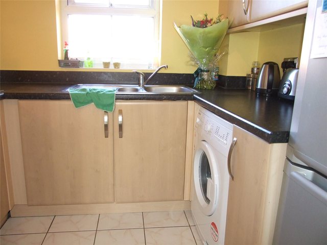  Image of 2 bedroom Maisonette to rent in Rossby Shinfield Reading RG2 at Shinfield Reading Shinfield, RG2 9FS