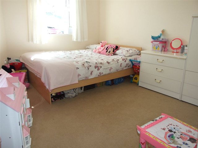  Image of 2 bedroom Maisonette to rent in Rossby Shinfield Reading RG2 at Shinfield Reading Shinfield, RG2 9FS