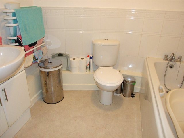  Image of 2 bedroom Maisonette to rent in Rossby Shinfield Reading RG2 at Shinfield Reading Shinfield, RG2 9FS