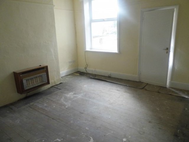  Image of 3 bedroom Terraced house for sale in Rossendale Road Burnley BB11 at Burnley Hapton, BB11 5DQ