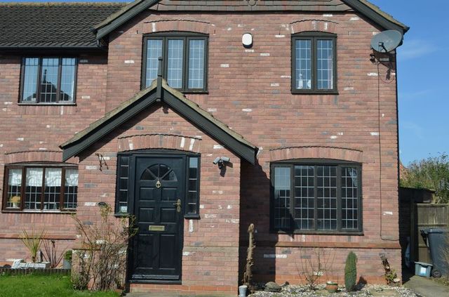  Image of 3 bedroom Semi-Detached house to rent in Rowan Close Barrow-upon-Humber DN19 at Rowan Close  Barrow-Upon-Humber, DN19 7SL