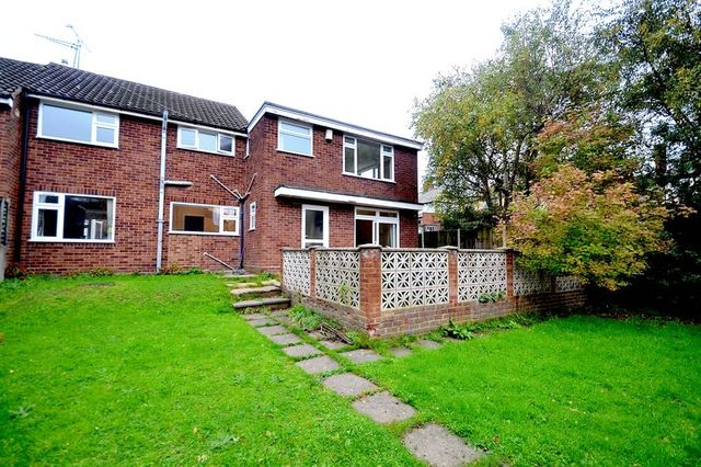  Image of 4 bedroom Semi-Detached house to rent in Rowley View West Bromwich B70 at Rowley View  West Bromwich, B70 8QR