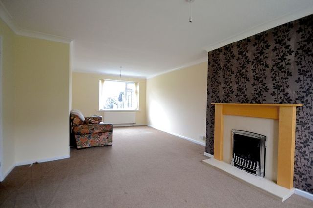  Image of 4 bedroom Semi-Detached house to rent in Rowley View West Bromwich B70 at Rowley View  West Bromwich, B70 8QR