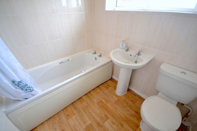  Image of 4 bedroom Semi-Detached house to rent in Rowley View West Bromwich B70 at Rowley View  West Bromwich, B70 8QR
