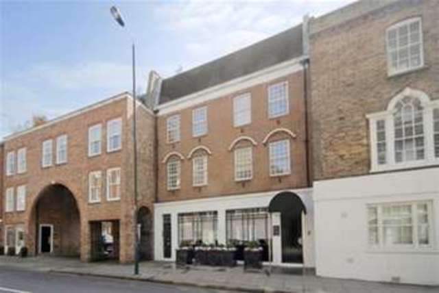  Image of 2 bedroom Flat to rent in Royal Hospital Road London SW3 at London, SW3 4HP