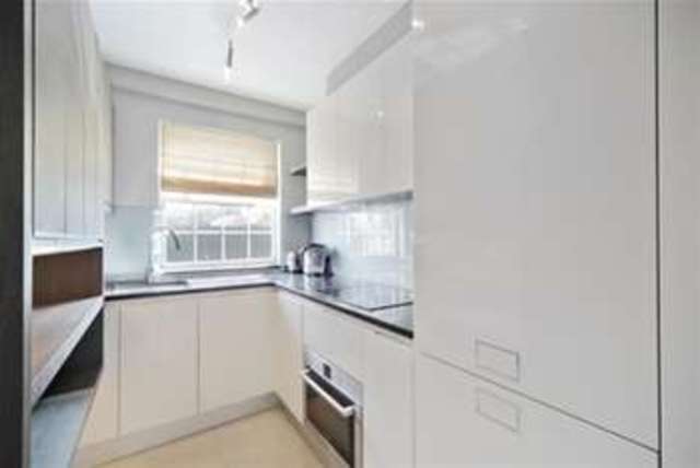  Image of 2 bedroom Flat to rent in Royal Hospital Road London SW3 at London, SW3 4HP