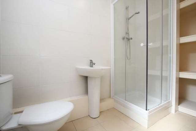  Image of 3 bedroom Flat to rent in Rutford Road London SW16 at Rutford Road  London, SW16 2DH