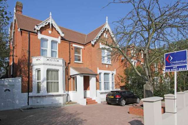  Image of 3 bedroom Flat to rent in Rutford Road London SW16 at Rutford Road  London, SW16 2DH