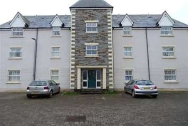  Image of 2 bedroom Flat to rent in Lyndon Court Pillmere Saltash PL12 at Saltash, PL12 6XX