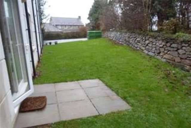  Image of 2 bedroom Flat to rent in Lyndon Court Pillmere Saltash PL12 at Saltash, PL12 6XX